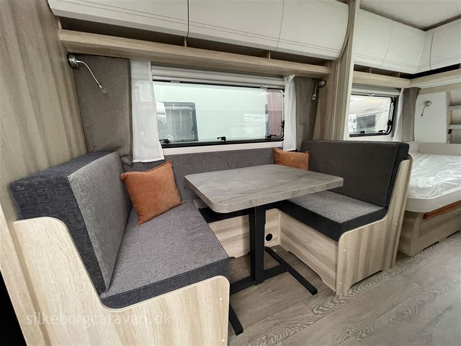 Hobby De Luxe 460 SL